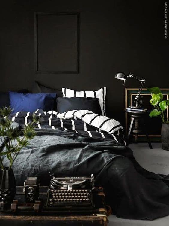 Black Bedroom Ideas