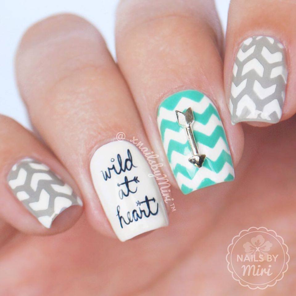 Popular chevron nails