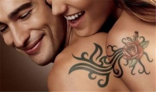 1Matching Boyfriend Girlfriend Couple Tattoos with Rose 