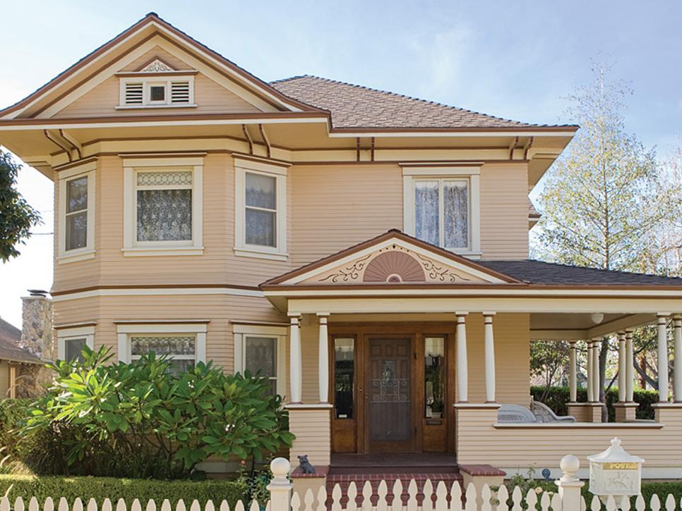 Reddish Brown exterior paints for houses