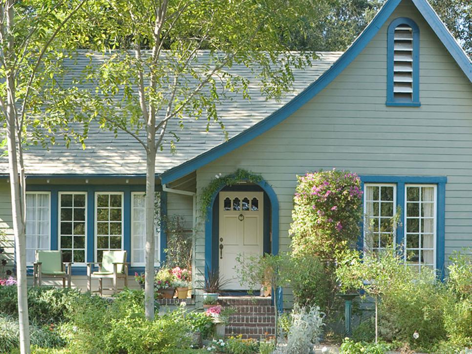 Green house Celestial Blue trim