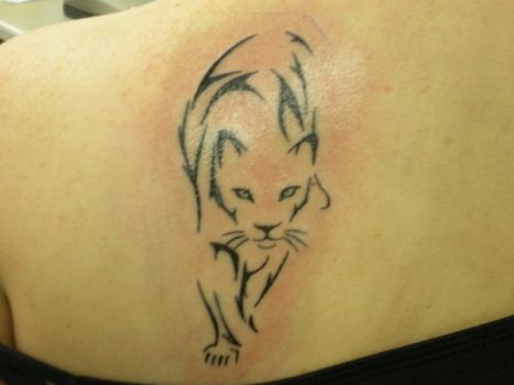 cat line drawing tattoo