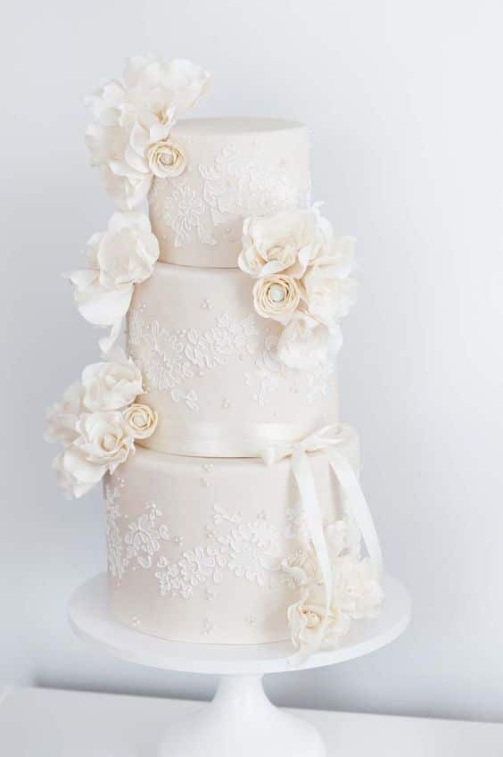 white wedding cakes with flowers