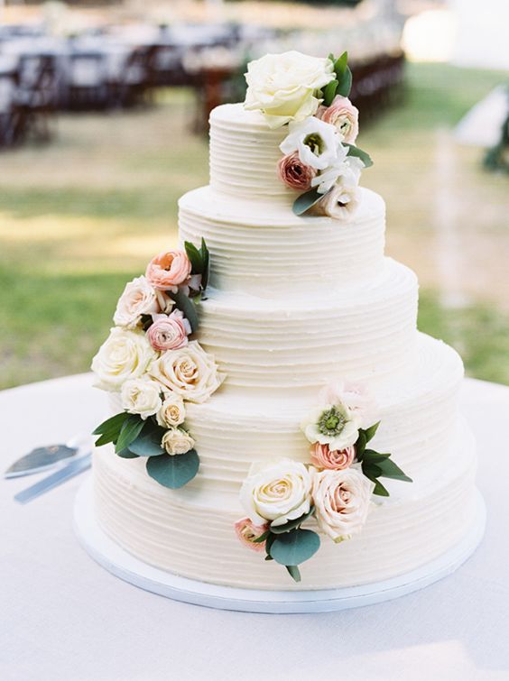 Buttercream bridal Cakes
