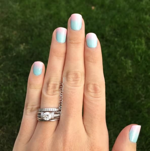 Minimal candy Nail Art