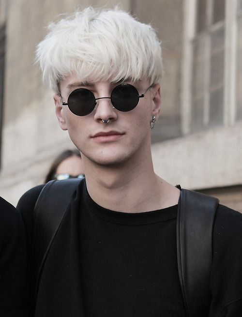 Sunglasses For men with Diamond Face Shape