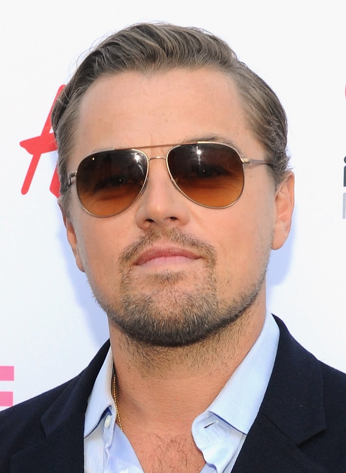 Sunglasses For men with Round Face Shape