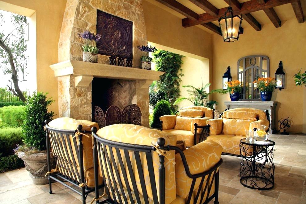 tuscan living room