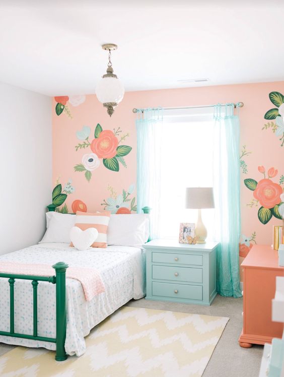Girl Bedroom makeover idea