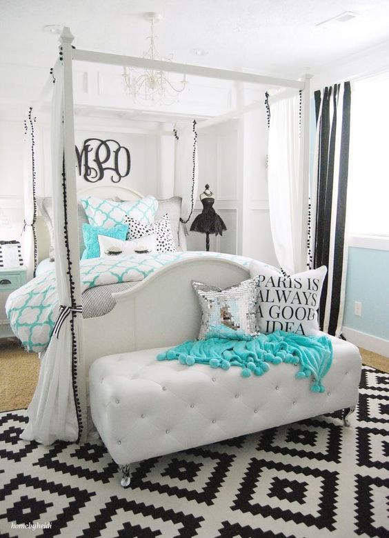 Classy Female Bedroom Decor