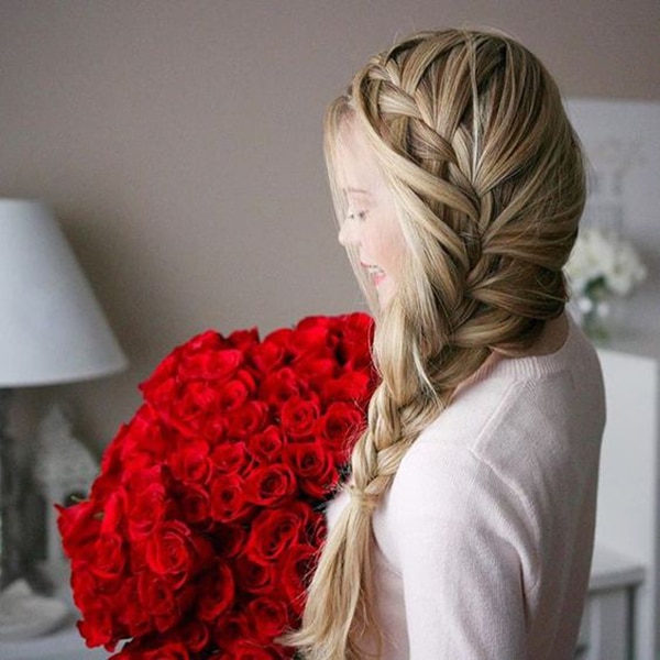 Woman with date hairstyle