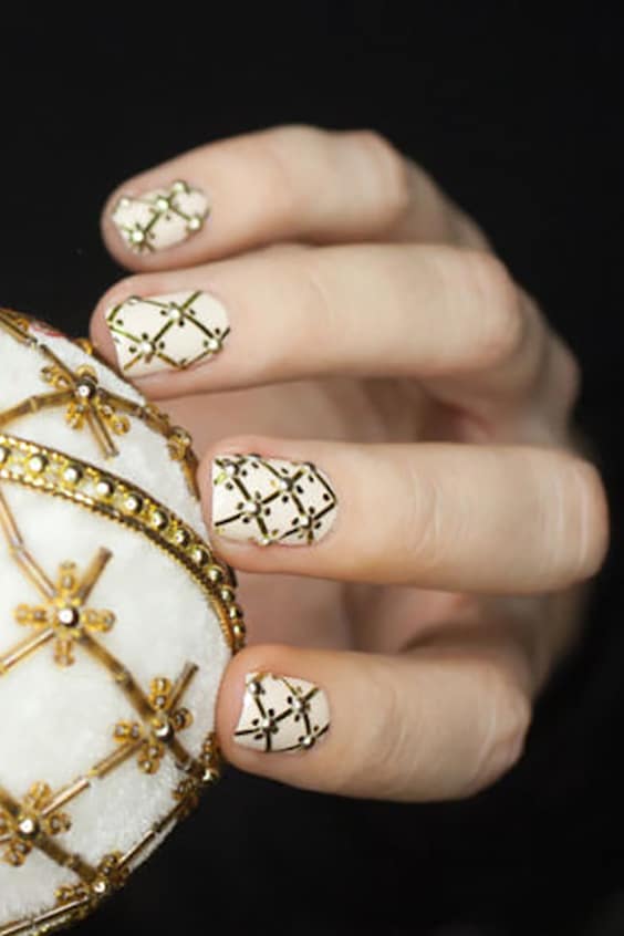 Christmas manicure ideas
