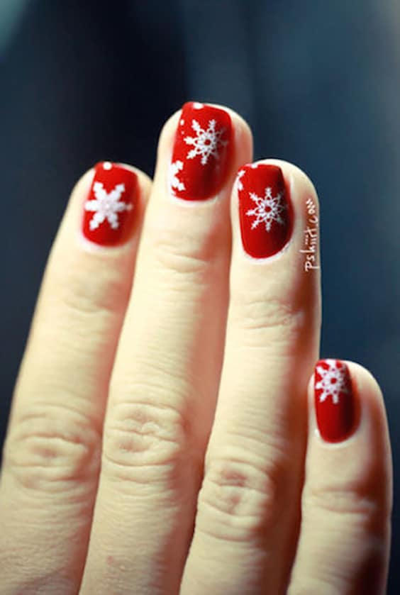 Snowfall Nail Art