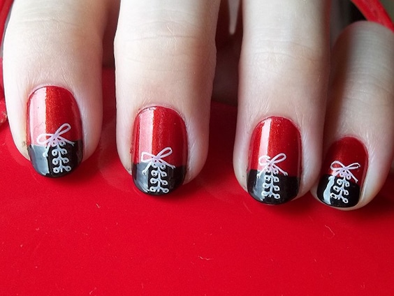 Gift Wrap Christmas nail art