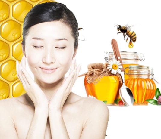 Honey mask with organic ingredient