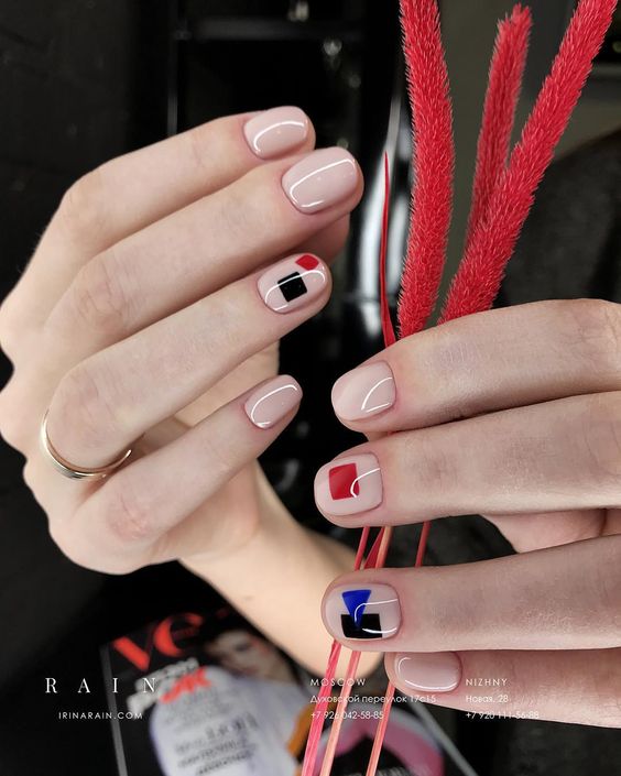 Abstract Minimalist Nail Art Ideas