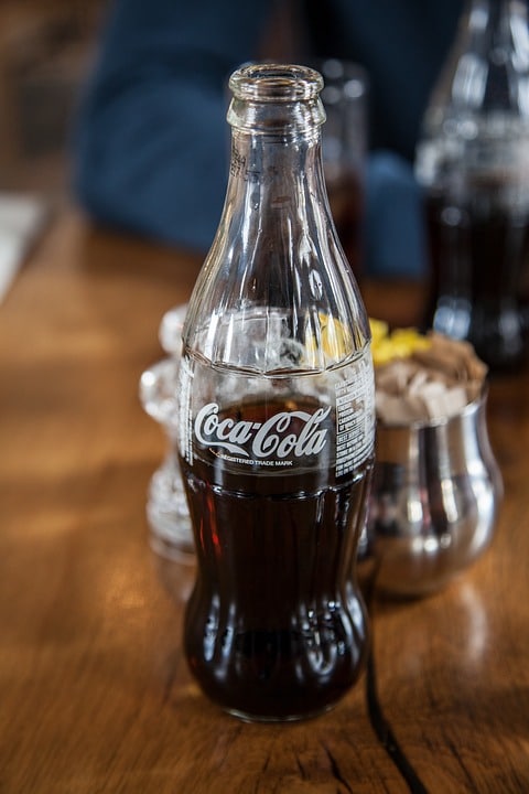Examples of Industrial Designs : coke contour bottle