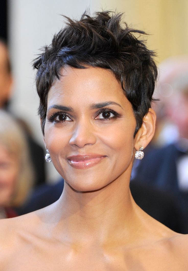 Halle Berry’s short haircut
