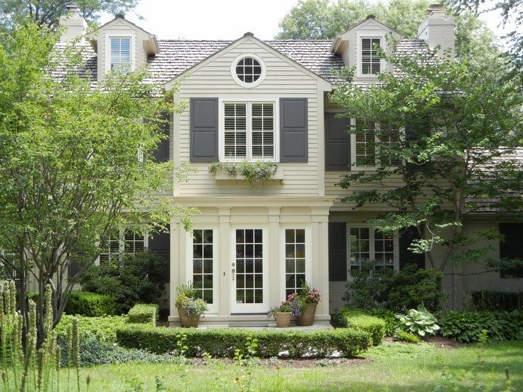Aquamarine color House