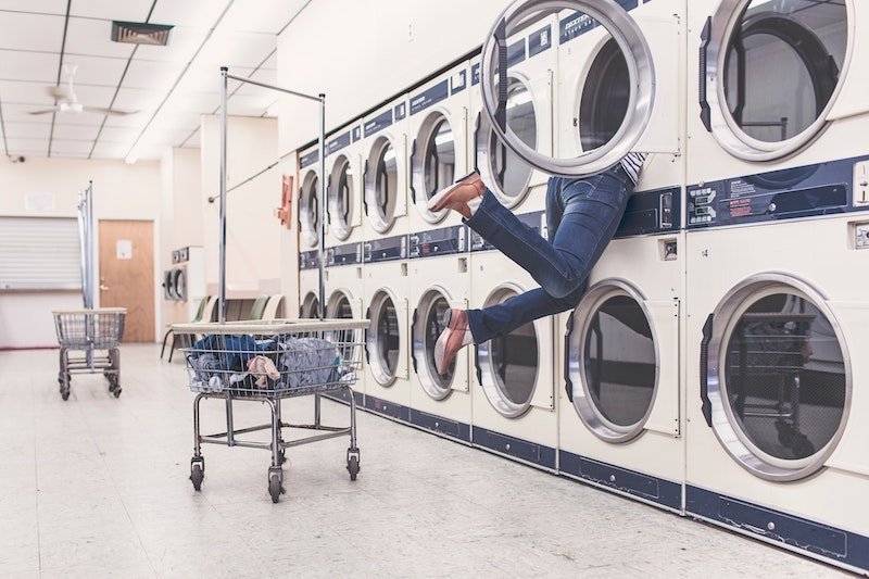 How to Properly Wash Fr Clothing?