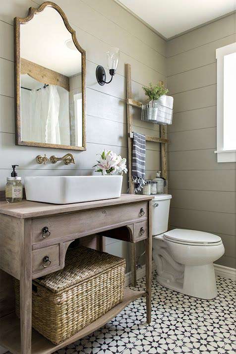 Farmhouse bathroom