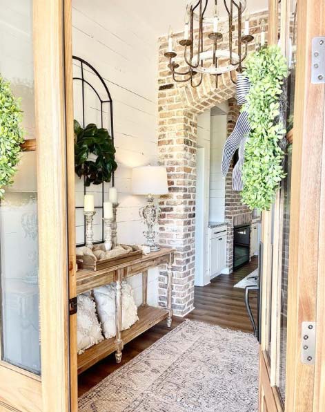 Horizontal Shiplap in the Foyer Area