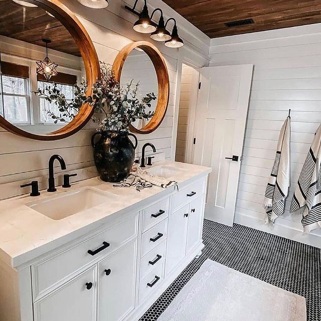 White Shiplap Wall For Bathroom