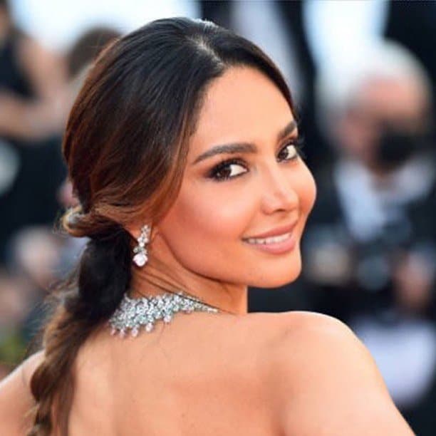 PATRICIA CONTRERAS HAIRSTYLE
