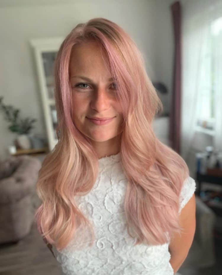 Pink Highlights On Blond Hair - Make you younger