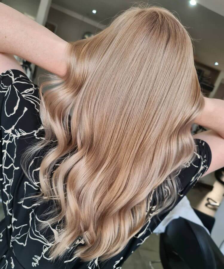 Champagne Blonde hair color