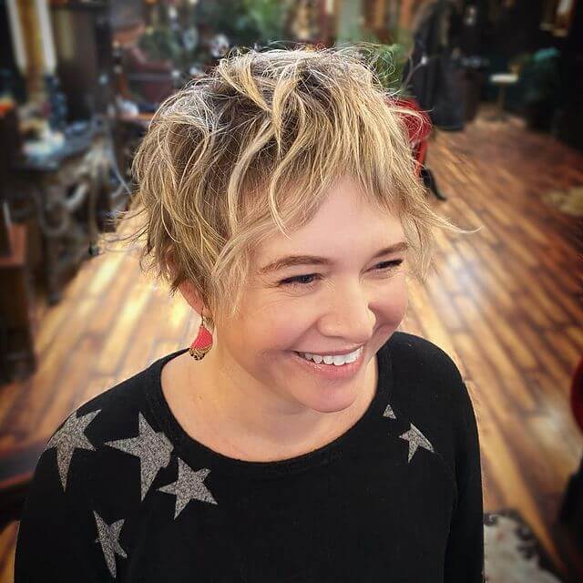 Choppy Bangs with Short Shaggy Cut