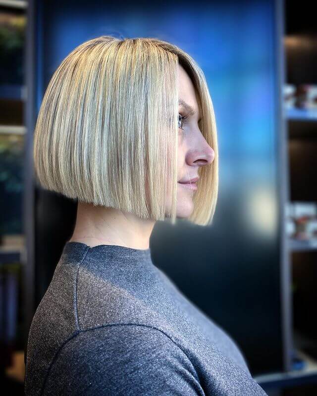 Jaw Length Blunt Blonde Bob