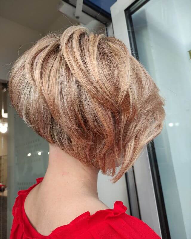Jaw Length Puffy Blonde Bob