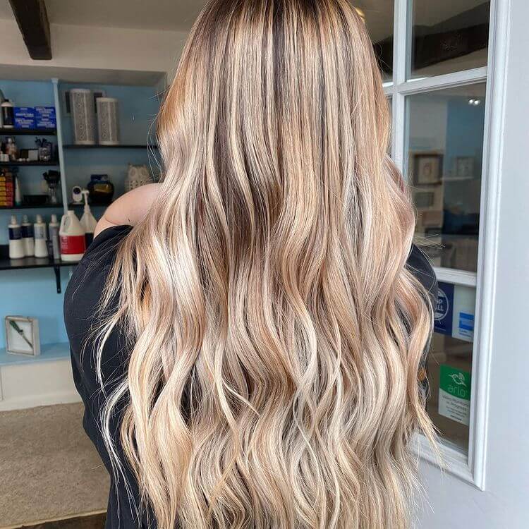 Long thin Hairstyle with Sophisticated Ombre