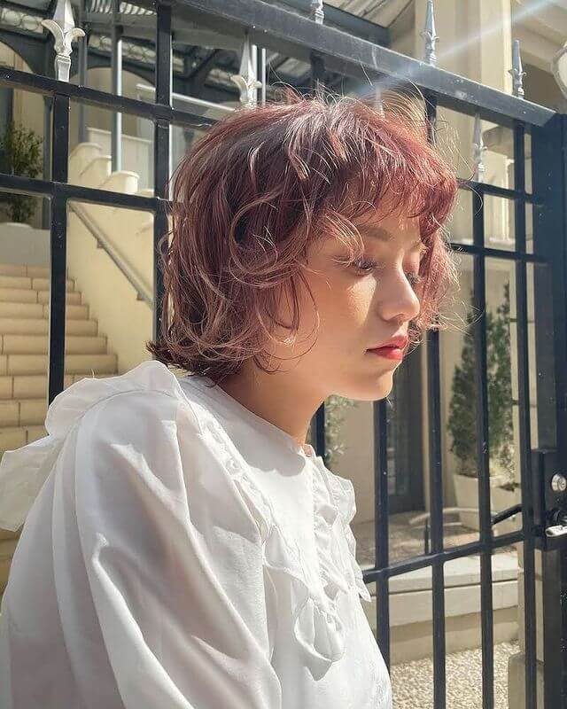 Wispy Bangs Strawberry Blonde Highlights