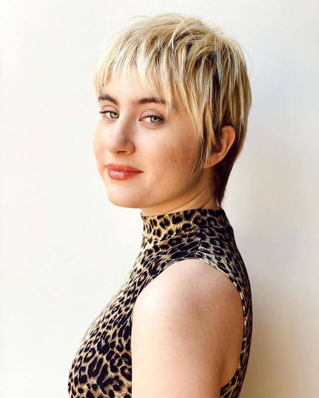 Blonde to Brown Razor Short Haircut  for thick hair