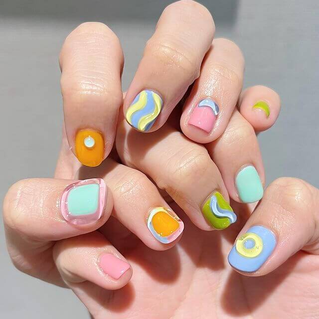pastel color nails