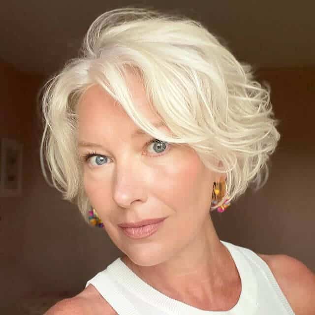 messy bob short haircuts for older women