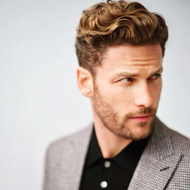 men wavy haircut