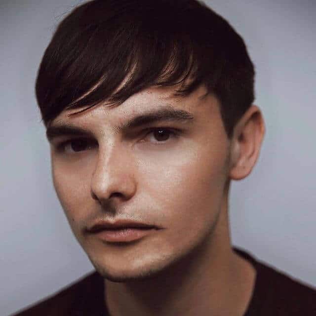 Men's round face with Bangs