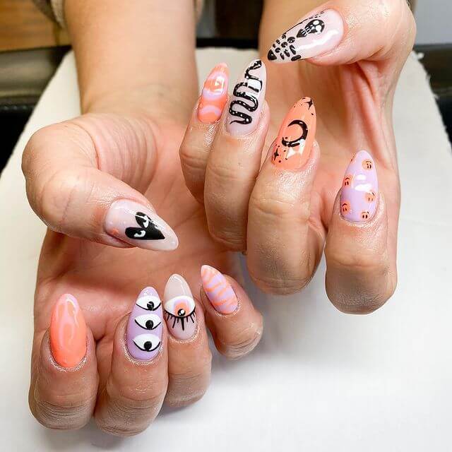 Freestyle Spooky Nails