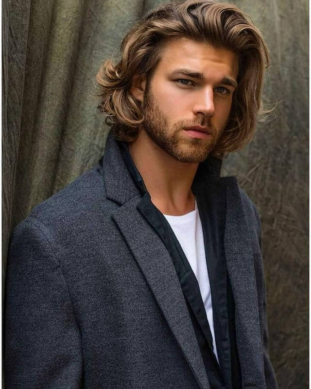 Long Textured Waves for Man with Long Wavy Hair