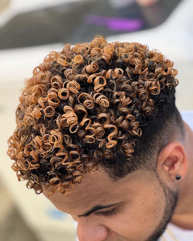 Frosted Tips Kinky Twist