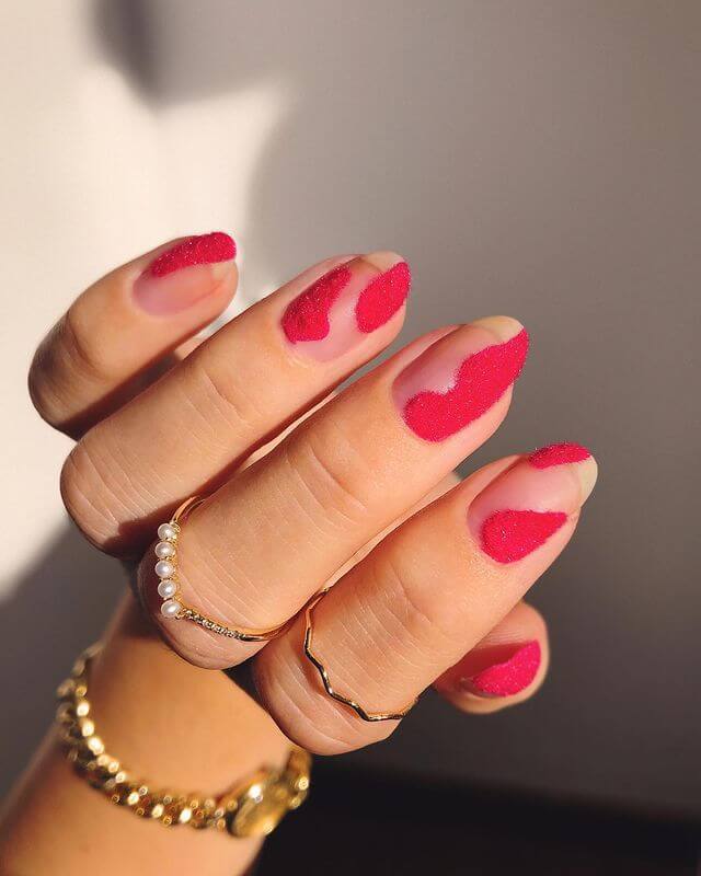 Fluffy magenta swirls