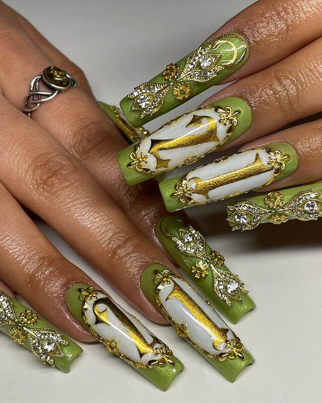 Green Vintage Nails