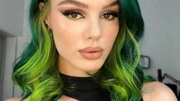 split green hair