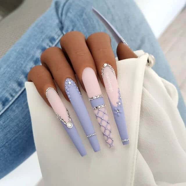 mixed match pretty designed purple nail art