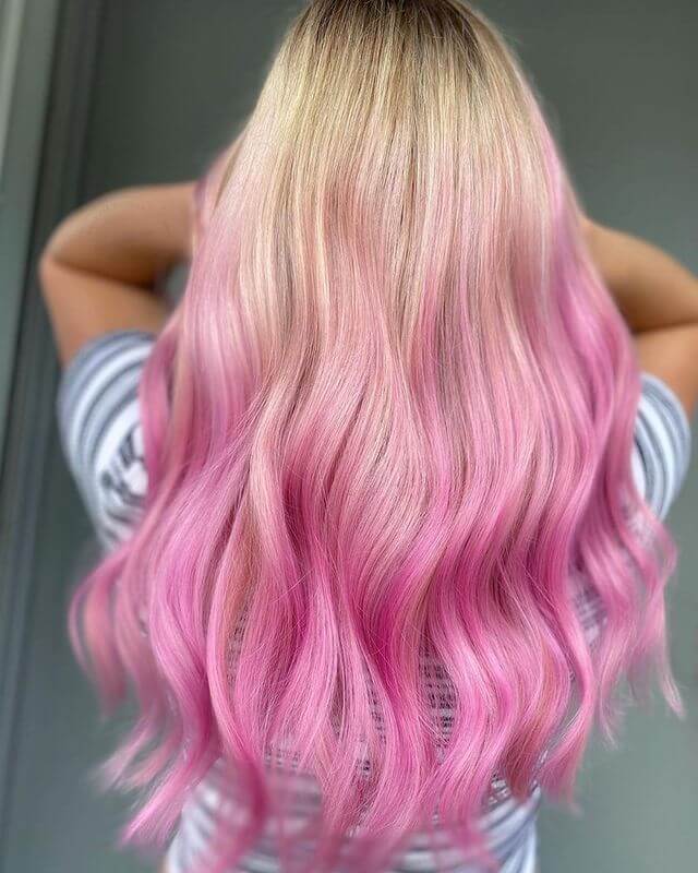summer pink ombre hair.