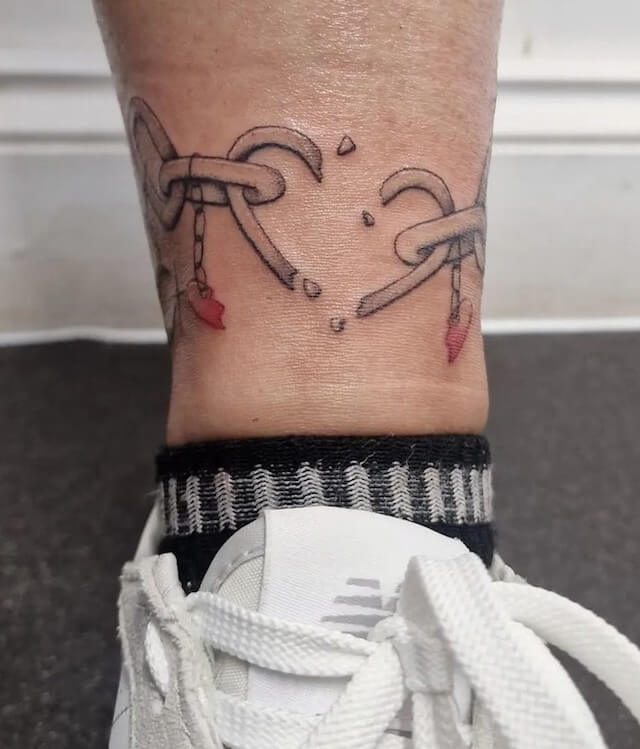 broken heart chain tattoo