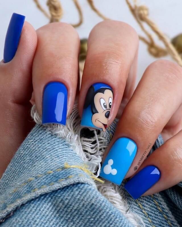 Simple Mickey Mouse Nails